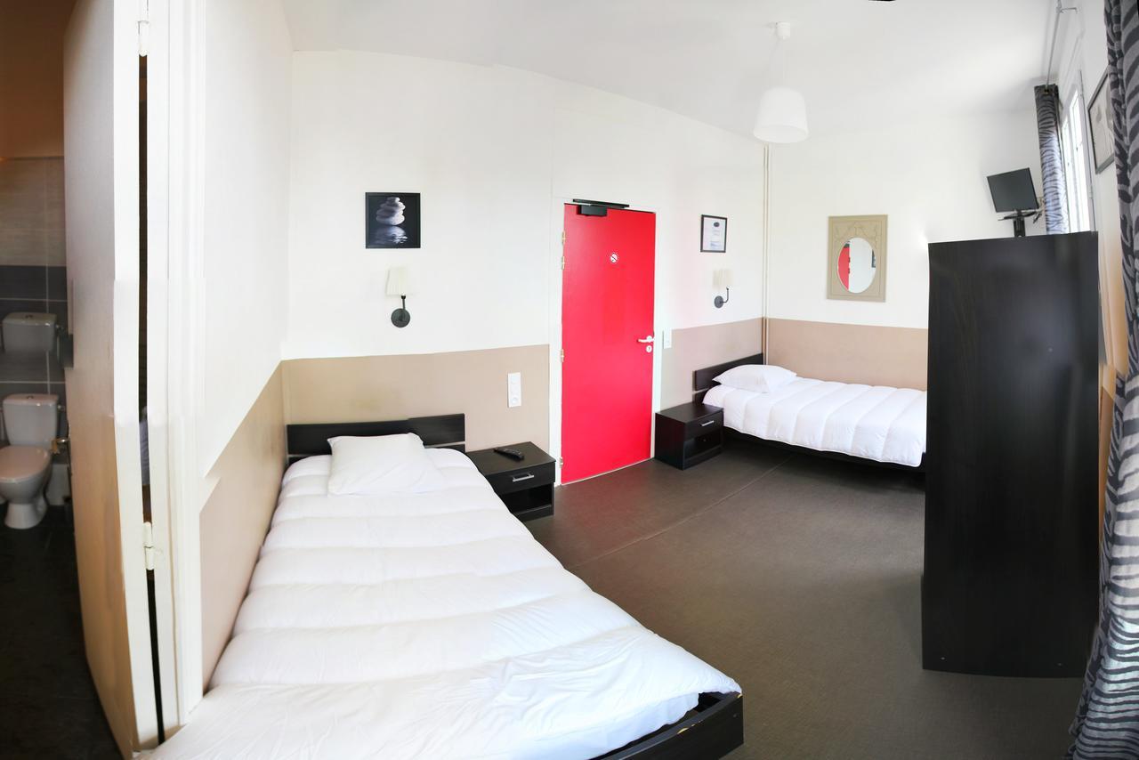 Hotel De France Lillebonne ภายนอก รูปภาพ